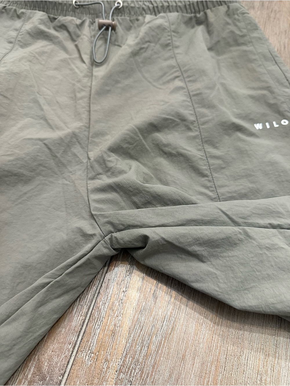 Wilo The Label Women’s Sage Parachute Pants | Size Large - Picture 7 of 11